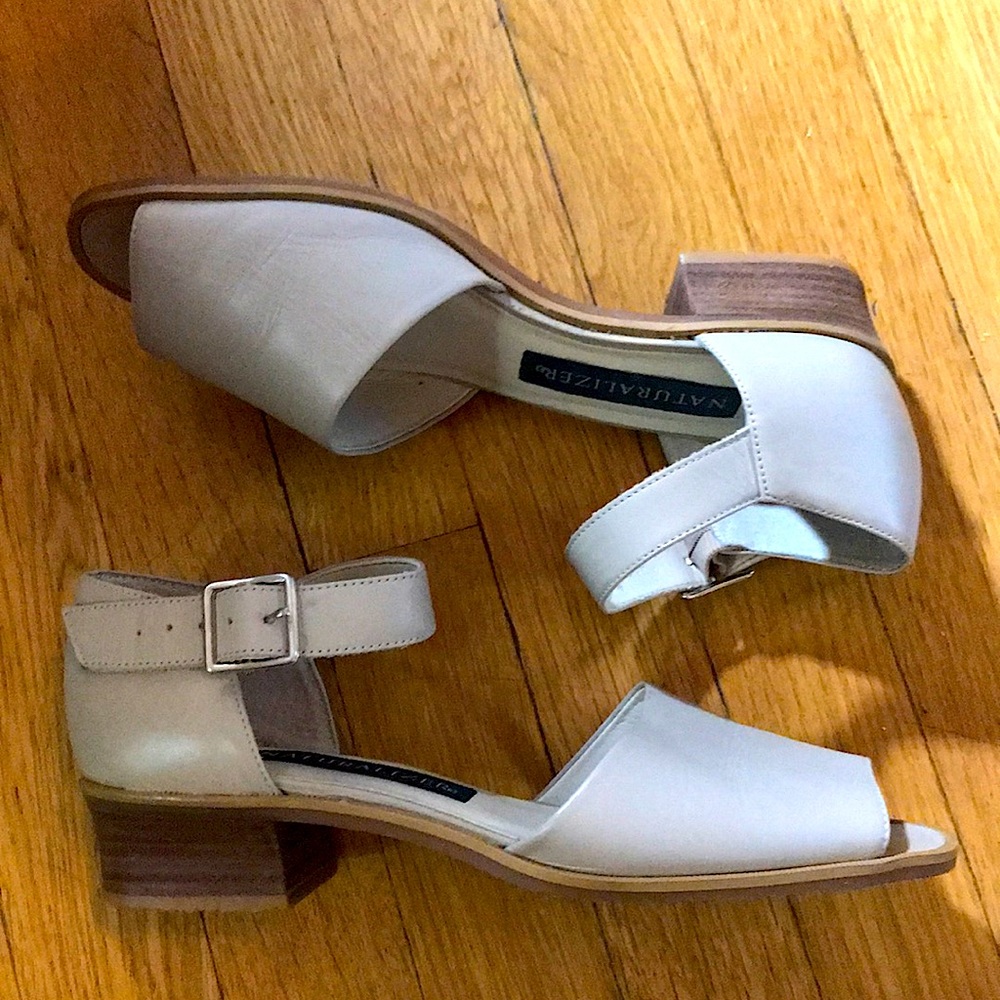 Naturalizer Sandals 1 inch heel size 7M